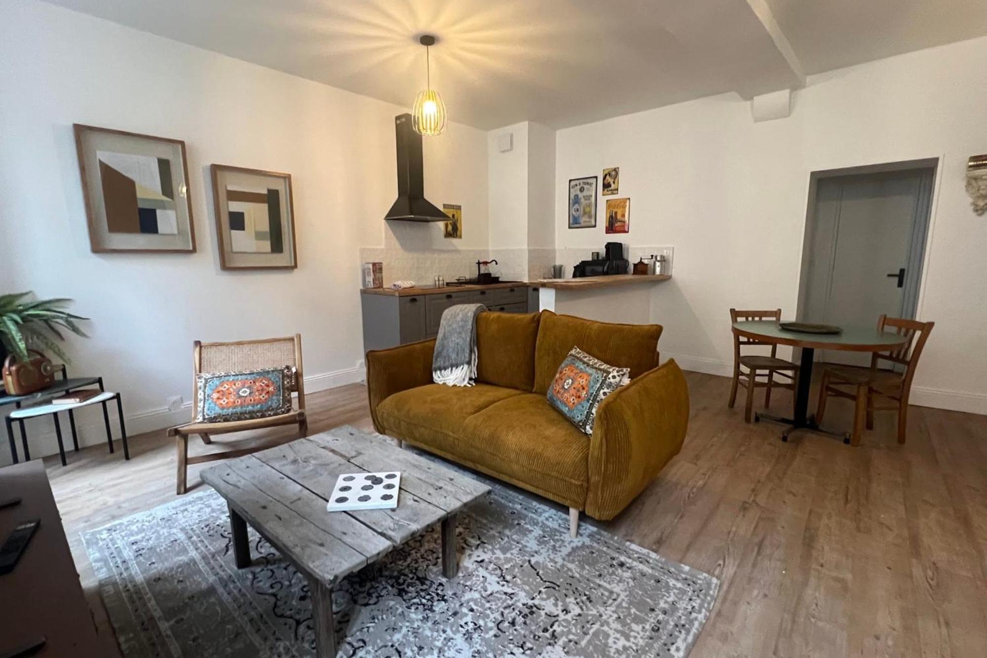 Appartement La Caresse De L'Amarante Mortagne-au-Perche Εξωτερικό φωτογραφία